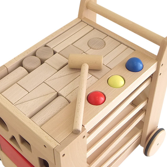 木のおもちゃ たくさんの遊びがついたジョイフルワゴン