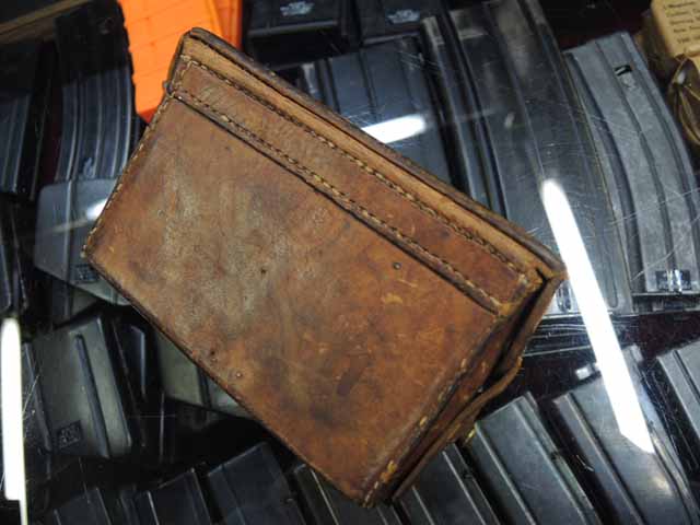 モシンナガン アモ・ポーチもといパウチ | Chicago Blog