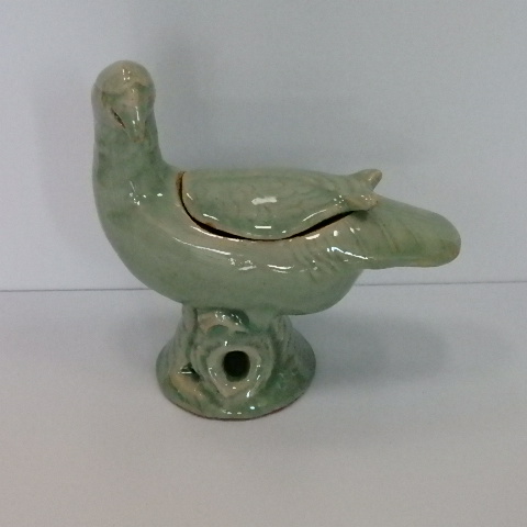 七官青磁 インコ香炉 | 坂井春明堂
