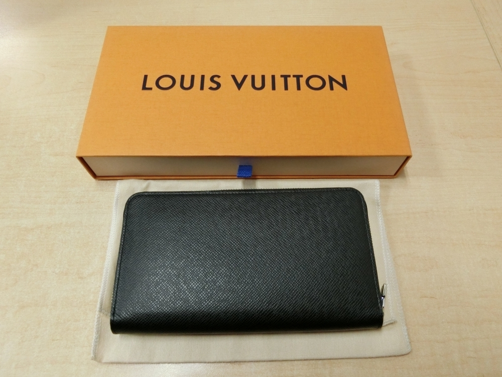 ルイ・ヴィトン ／タイガ／ジッピー・オーガナイザーNM M30056 (*^^)v