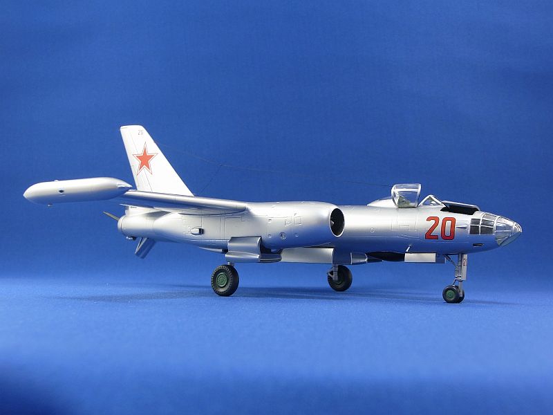 イタレリ(ビレク)1/72 イリューシンIl-28“ビーグル”