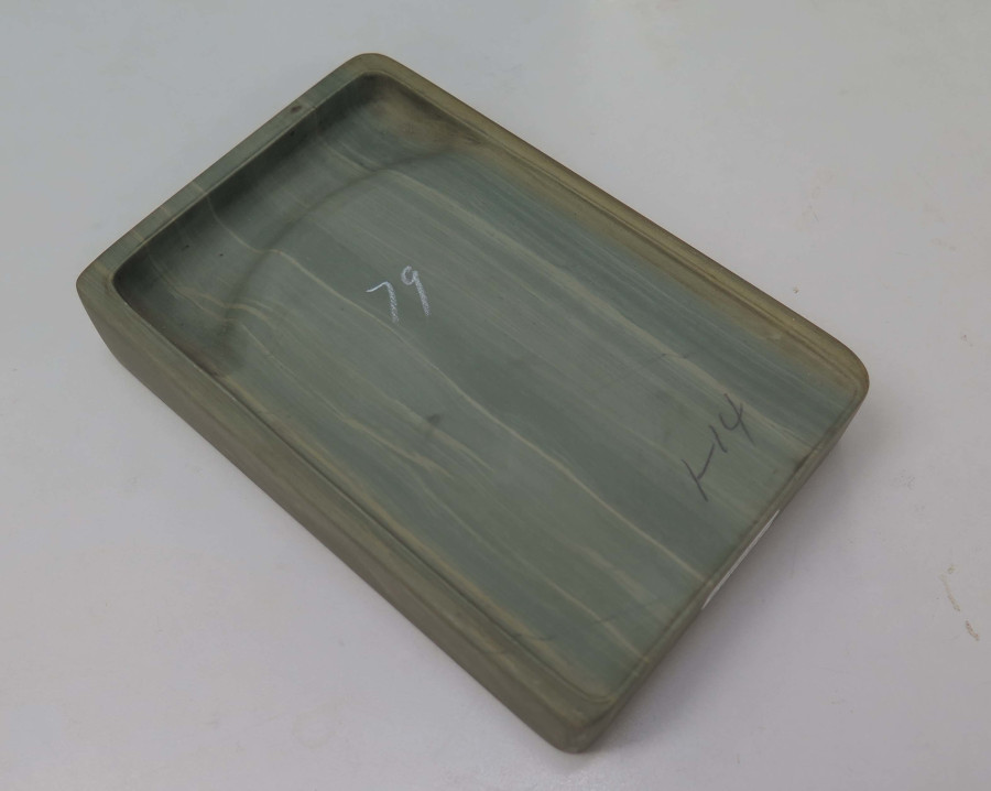 華東貿易 松花江緑石