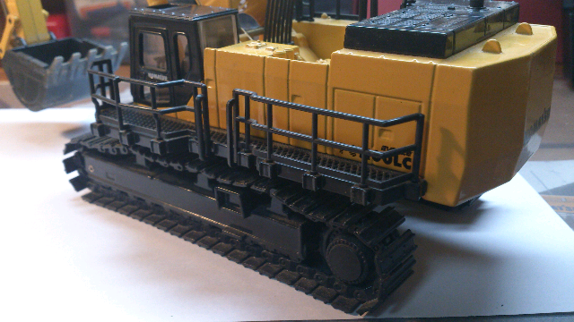 コマツ PC1100LC-6: KOMATSU PC1100の重機ブログ