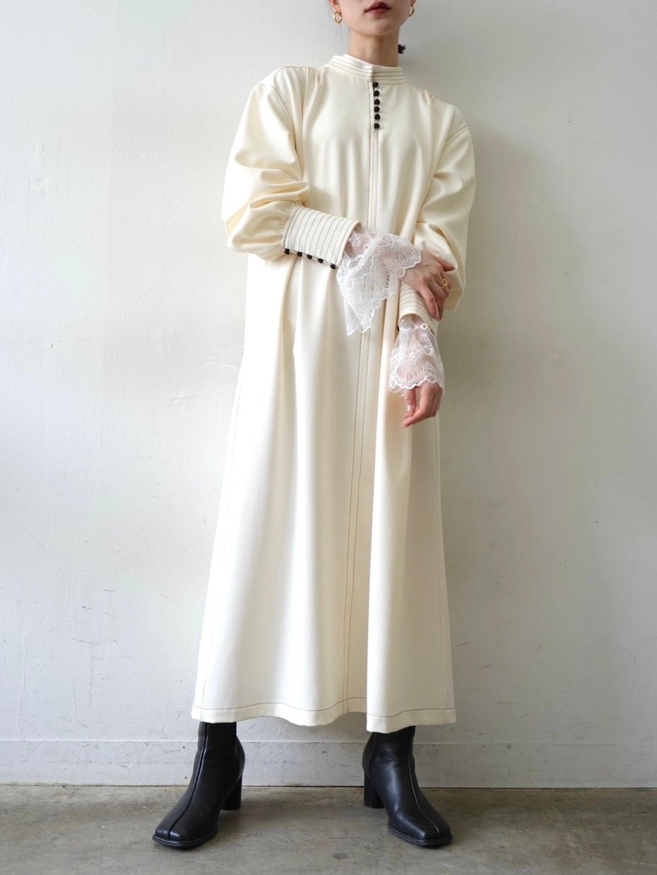 配色ステッチクルミボタンロングワンピース/アイボリー – Lumier