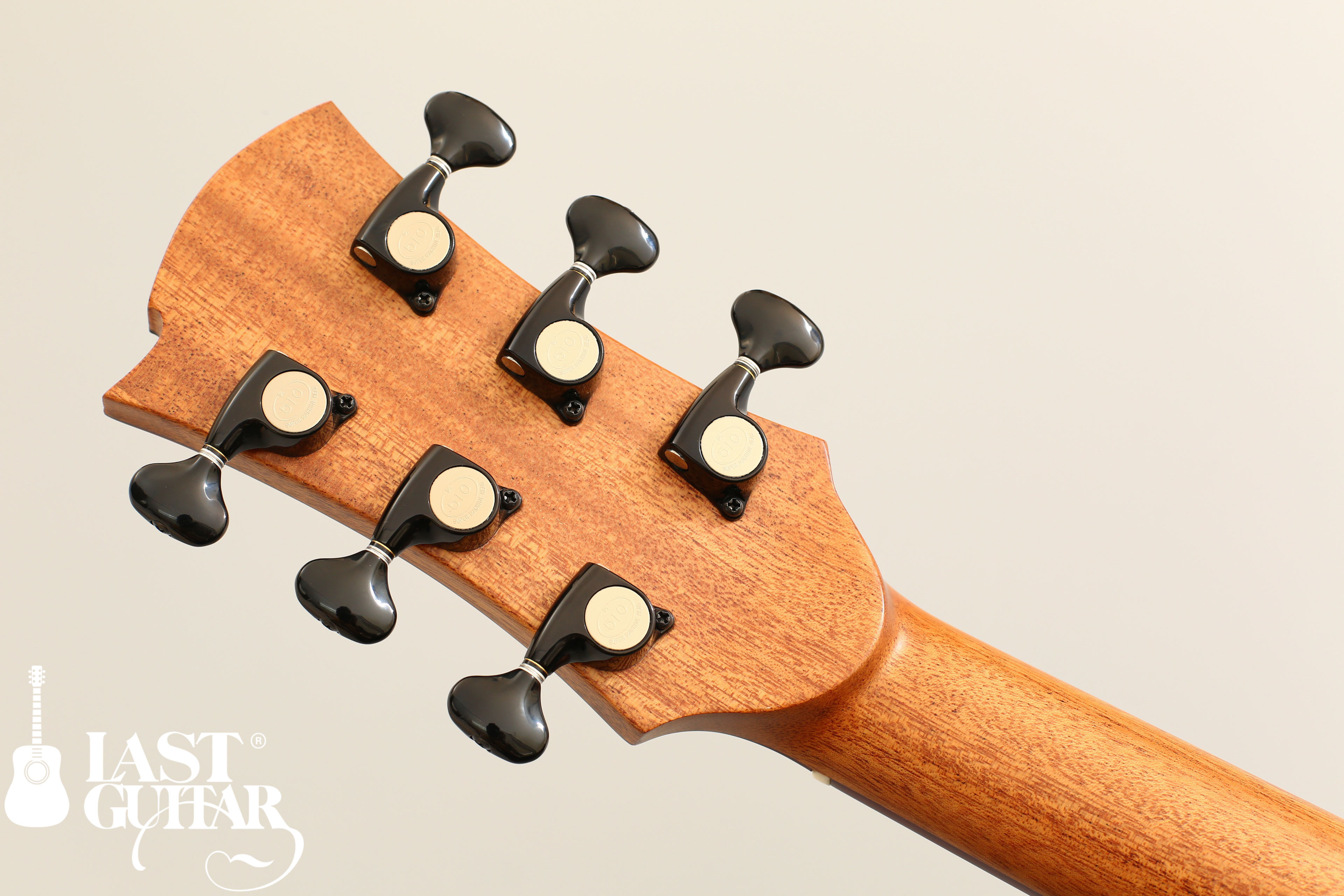 35年間自然乾燥させたハカランダを使用、ARIMITSU GUITAR CRAFT AMD