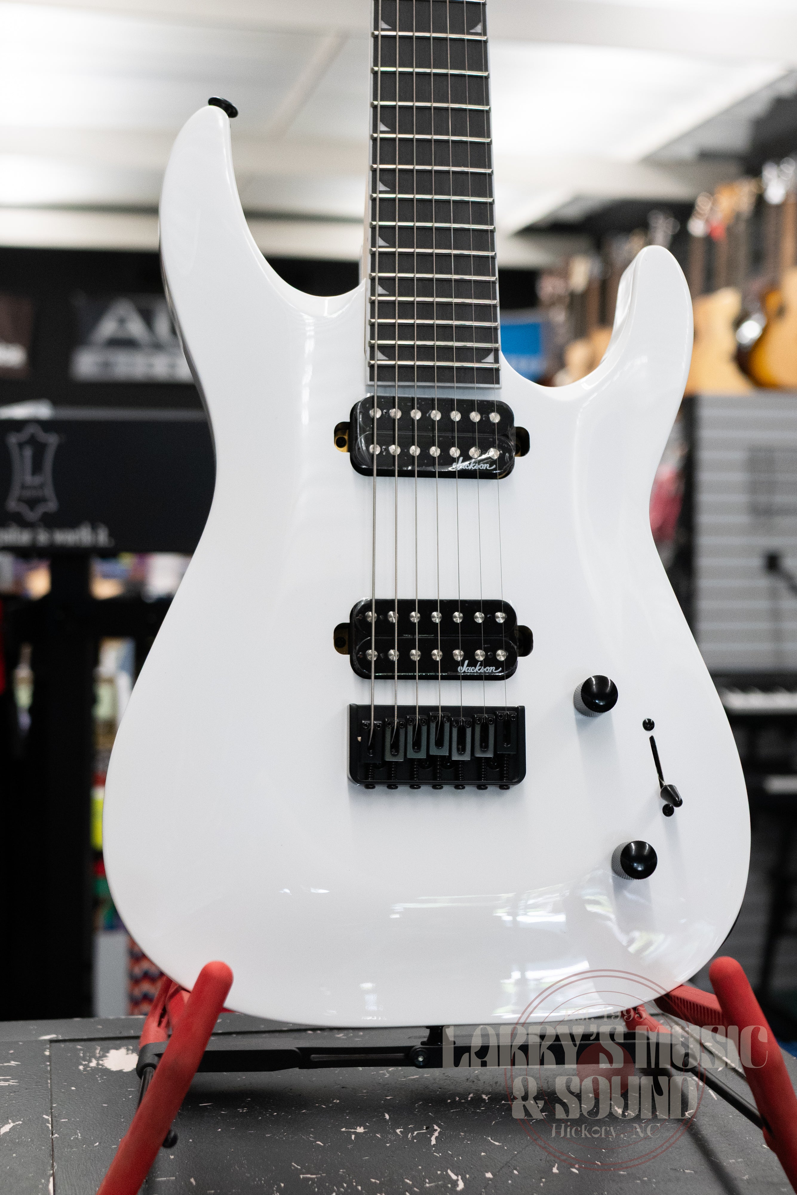Jackson JS Series Dinky Arch Top JS32-7 DKA HT - Snow White