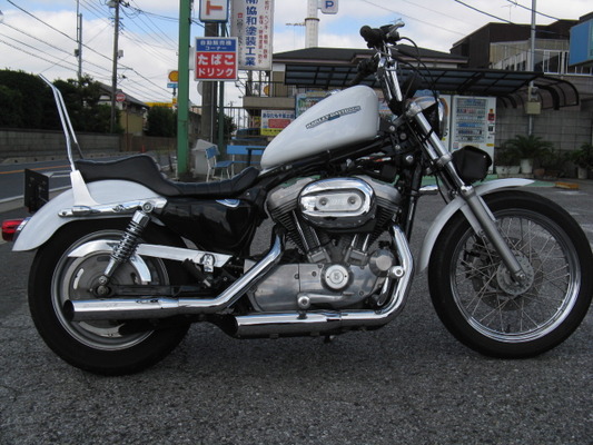 2006年式XL883 スポーツスター883のエアクリーナー交換