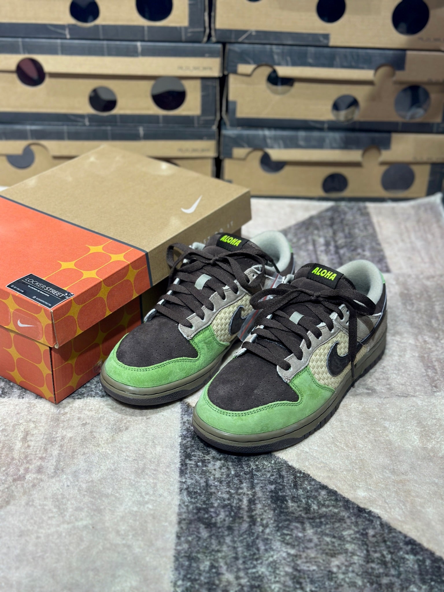 Nike Sb Dunk Low Kicks Hawaii Aloha – LOCKERSTREET