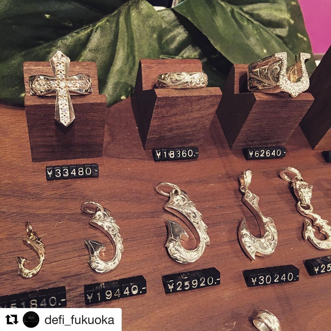 フィッシュフックペンダント - ハワイアンジュエリー Lono（ロノ