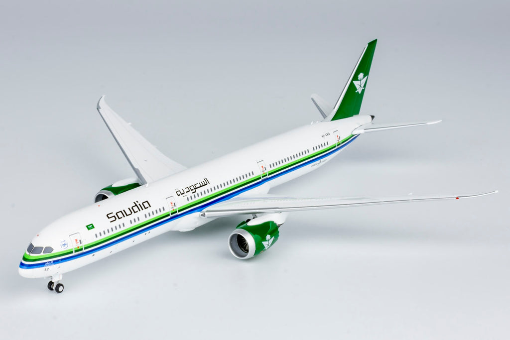 Saudia Boeing 787-10 HZ-AR32 Retro NG Model 56023 Scale 1:400