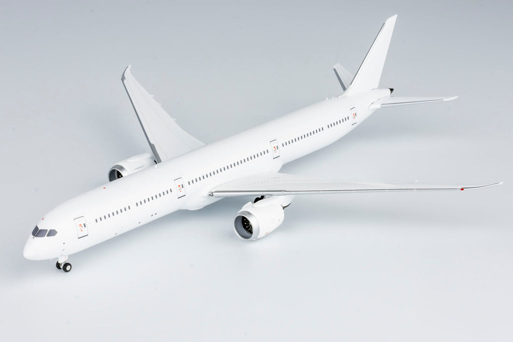 Blank/White Boeing 787-10 NG Model 56026 Scale 1:400 – PandaFox Toys