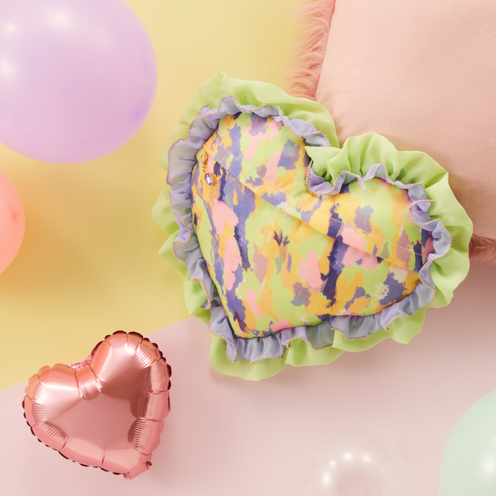 8th_heart_cushion-01.jpg?v=