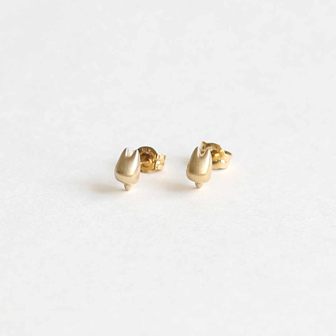 三鷹の森ジブリ美術館 トトロピアス ゴールド | Pfütze -プフッツェ-