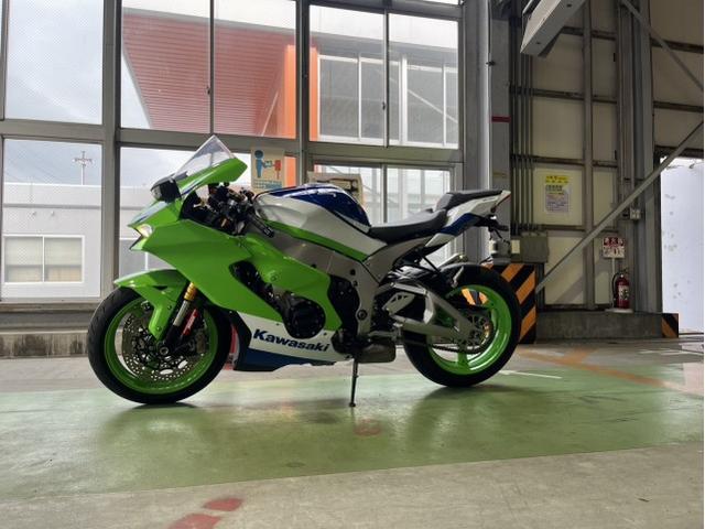 ☆ZX-10R 2024年モデル 40周年記念カラー 車検でした