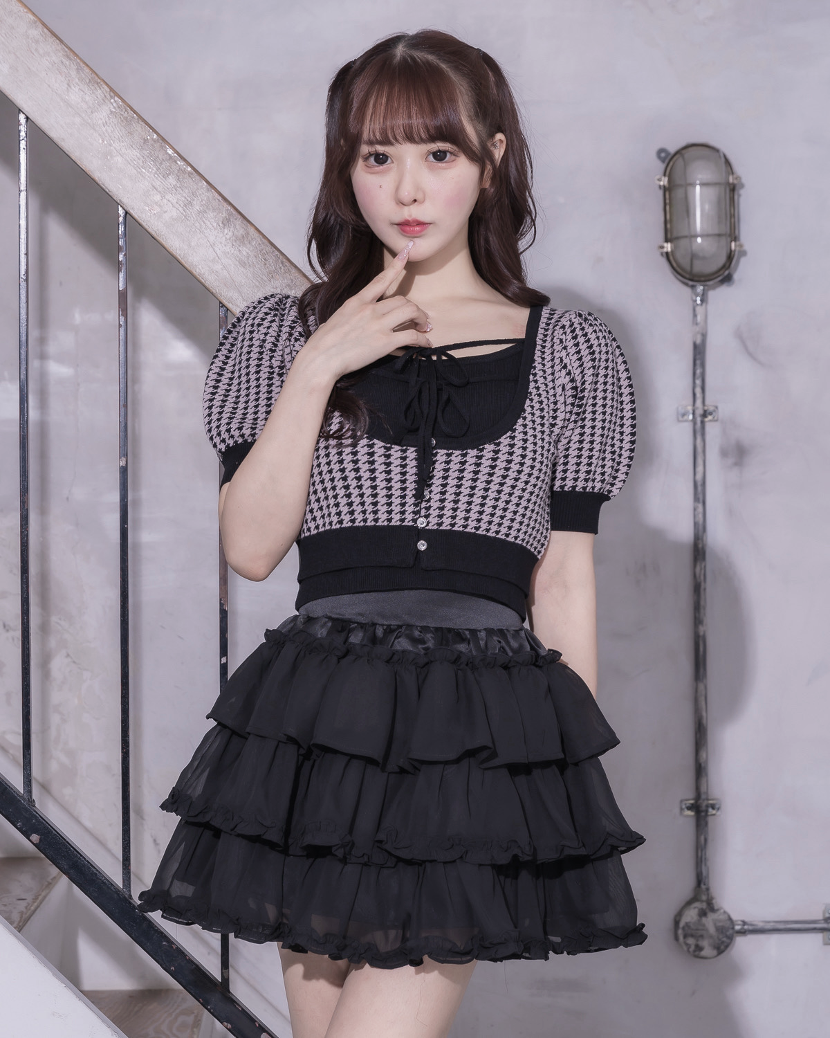 シャツレイヤードオープンショルダーニット pium ブラック pium シャツ