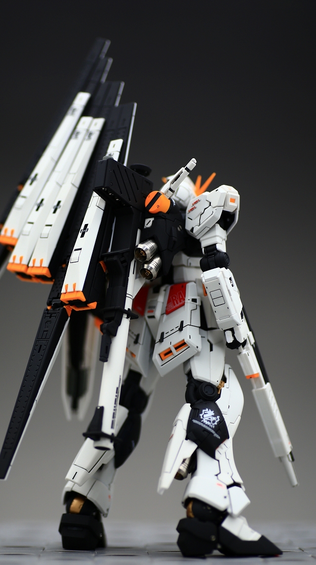 RG 1/144 ニューガンダム V23【ぷらもっち】