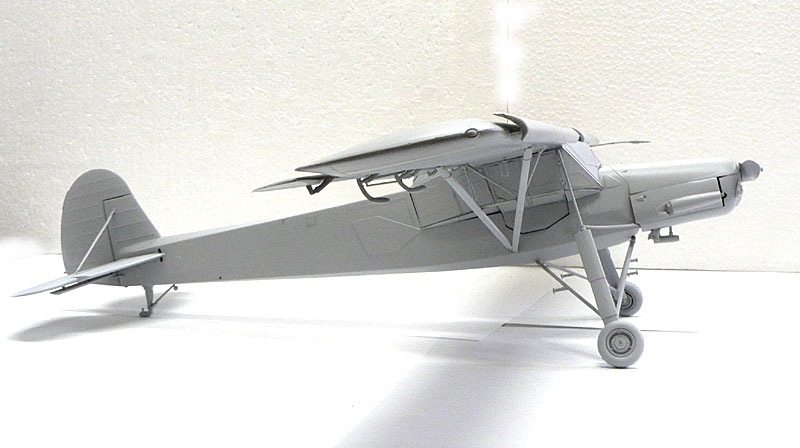 プラモ日記 » フィーゼラーFi156Cシュトルヒ その4 組立て完了、サフ