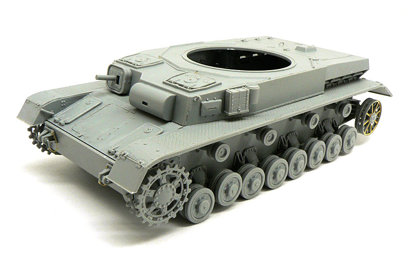プラモ日記 » 4号潜水戦車D型 その4 車体とフリウル履帯の組立て
