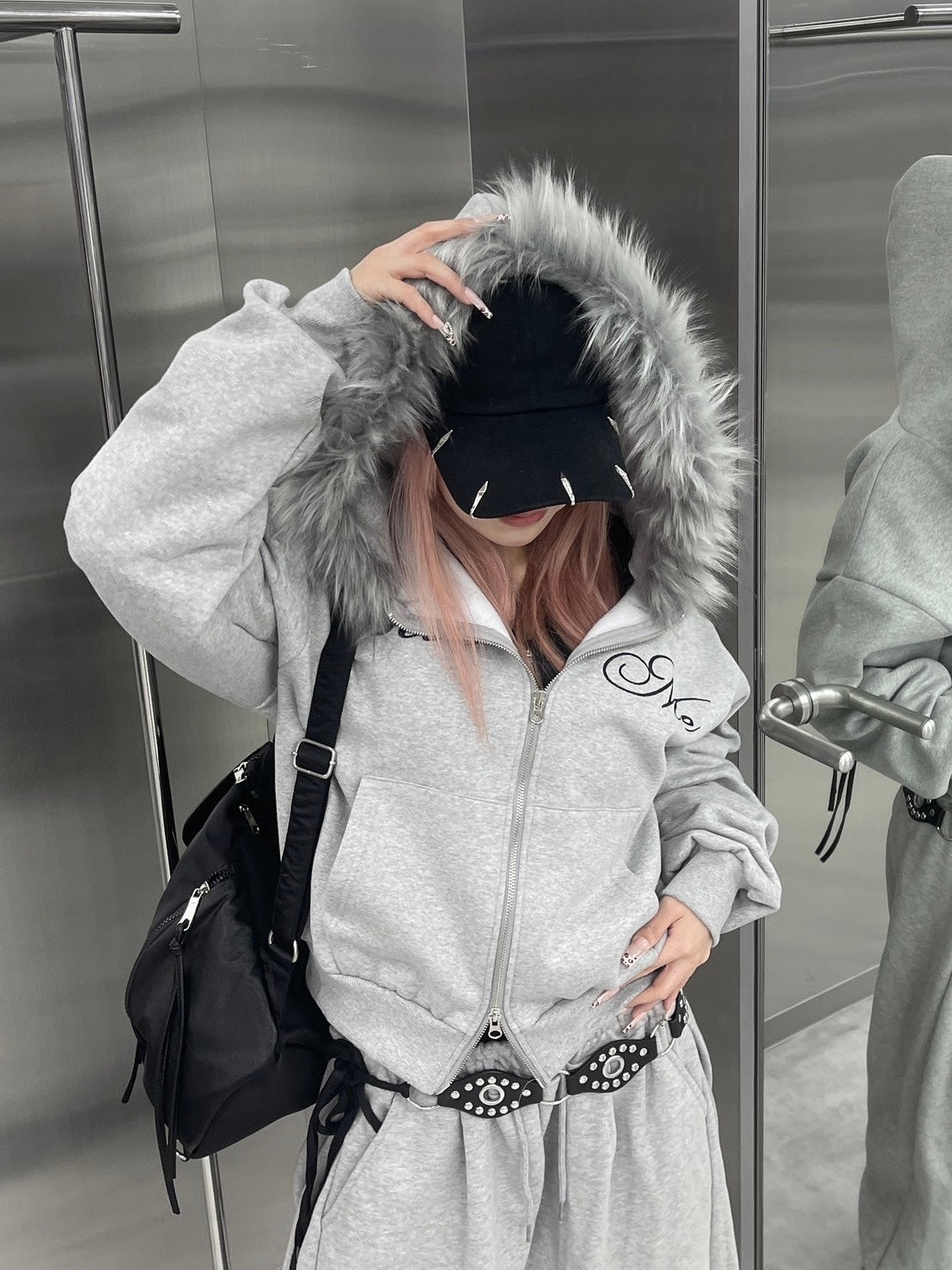 nmtc +】embroidery fur zip up hoodie (2color) – PRESSING WEB SHOP