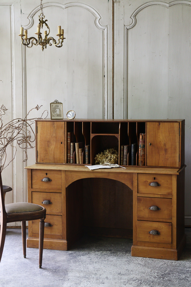 H124 フランスアンティーク 1900年初頭 書斎デスク