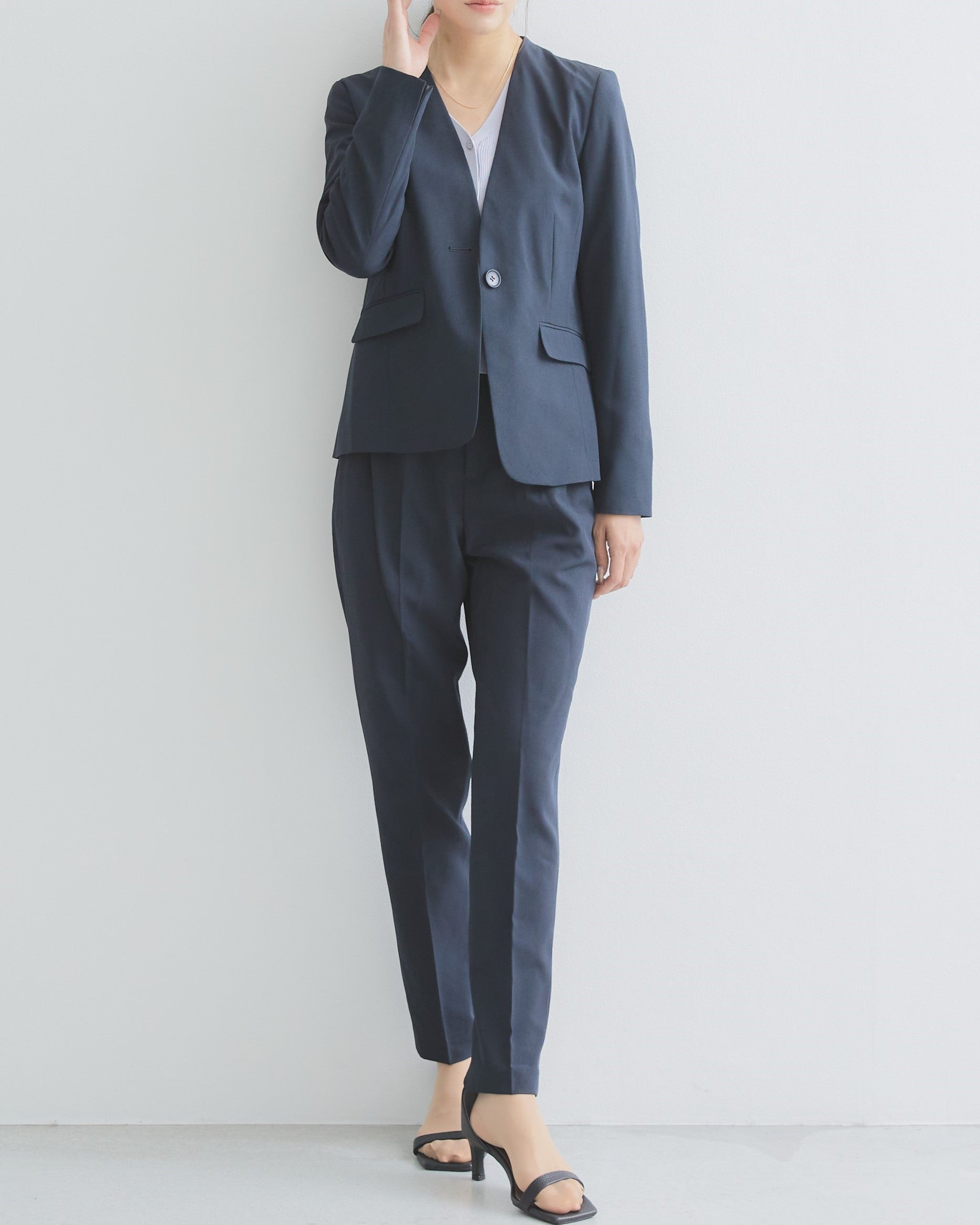 洗える2点セットスーツ ─ジャケット+パンツ─