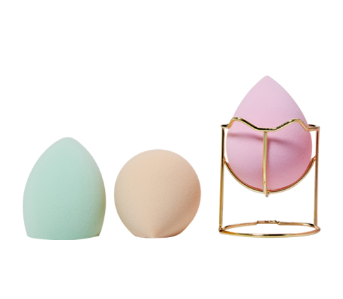 ハーブぷるるクリーム | ロイヤルトラスト株式会社