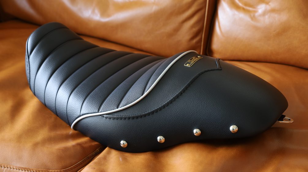 ハーレーのシートをK&Hに新調 | ハーレーカスタム日記