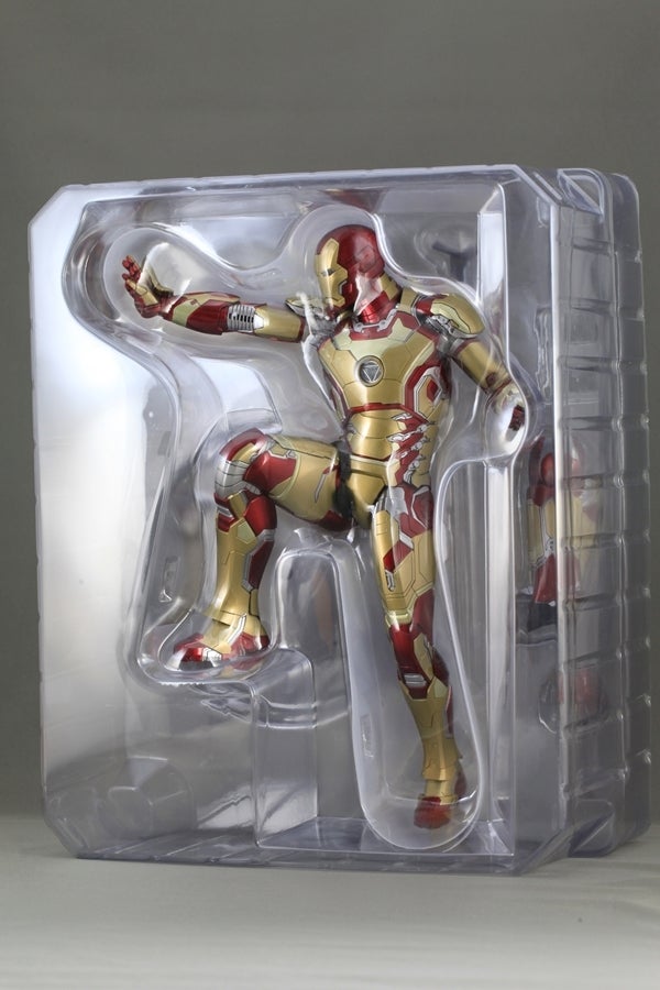 ホットトイズ アイアンマン3 マーク42 パワーポーズ版 レビュー | ひろ