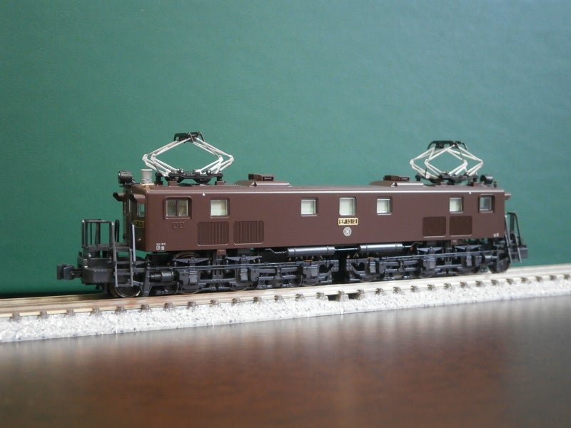 KATO EF13 が入線しました | 趣味の鉄道模型と鉄道写真
