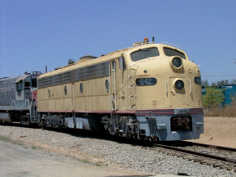 1953 ユニオンパシフィック EMD E8-Aディーゼル機関車 942号機
