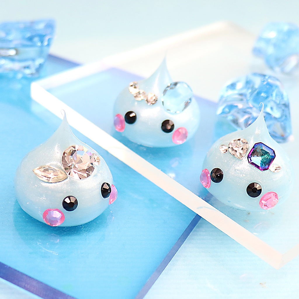 おまじないシリーズ／ライトブルーデカほっぺちゃん／オブジェ – SUNHOSEKI