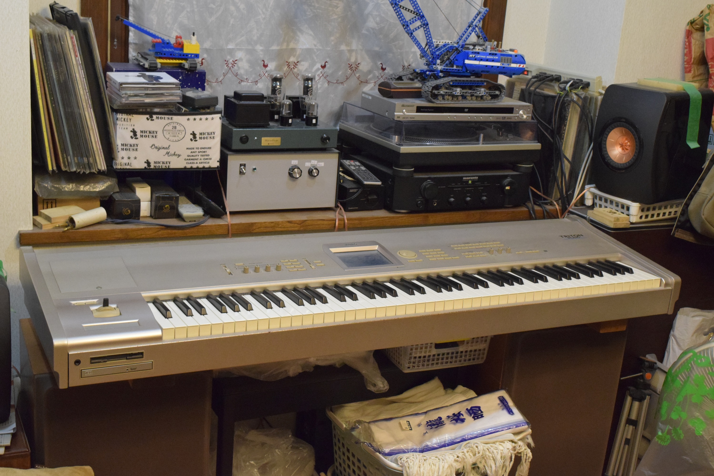 KORG TRITON Studioを修理する: 無節操になんか作る。