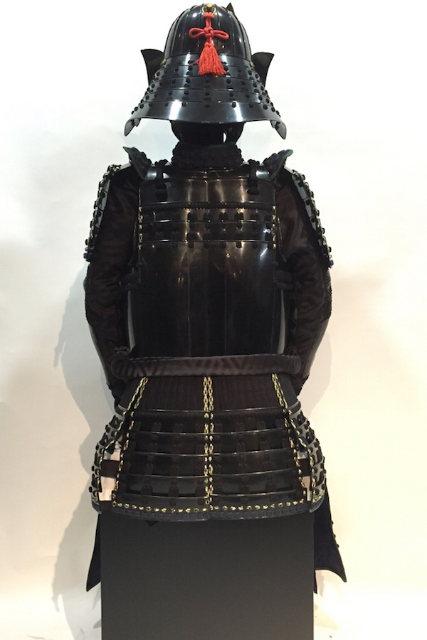 鎧兜甲冑】黒糸威し 縦矧桶側 二枚胴具足（伊達武者具足） | 甲冑工房 武寿