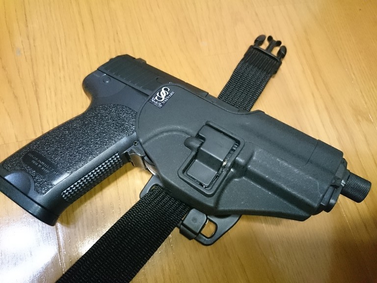 マルイ 電動USP】理想の電ハンDo it!!⑦ CQCホルスター装着は一筋縄