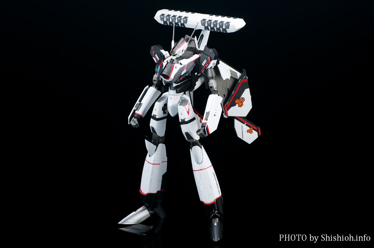 レビュー】 バンダイ DX超合金 YF-30 クロノス （バトロイド形態