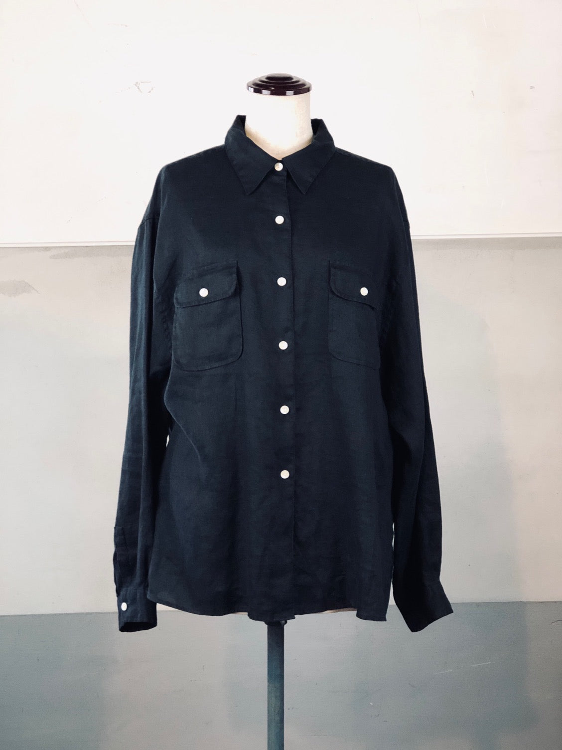 アメリカ古着 アイリッシュリネンシャツ（ブラック） – 古着屋 sio