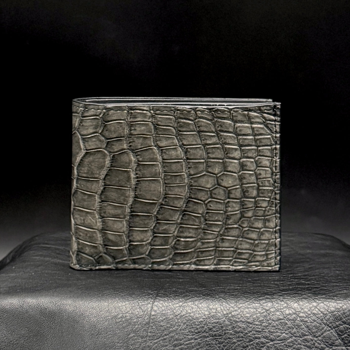 クロコダイルポロサス】ワニ革墨染二つ折り財布-Short Wallet – SOTOMI