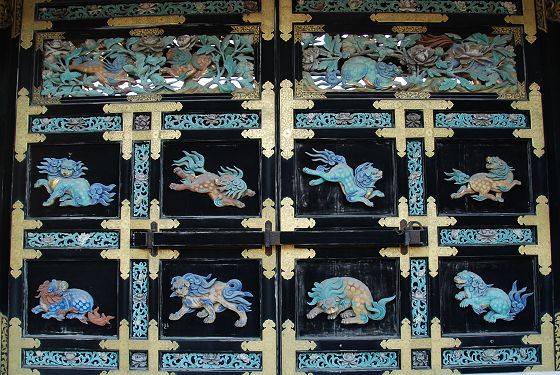 西本願寺 唐門 - 扉 - いこまいけ高岡