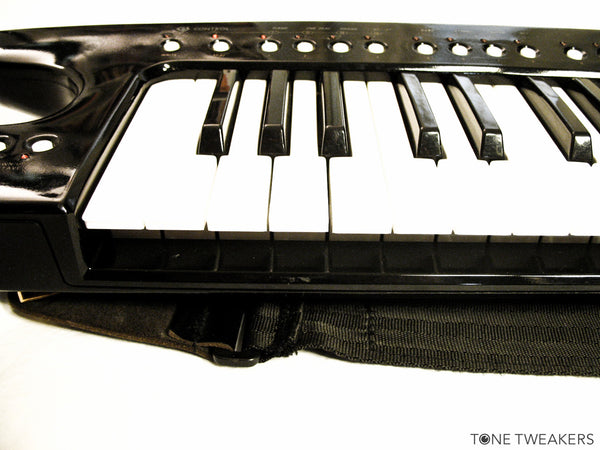 Roland AX-1 For Sale – Tone Tweakers Inc.