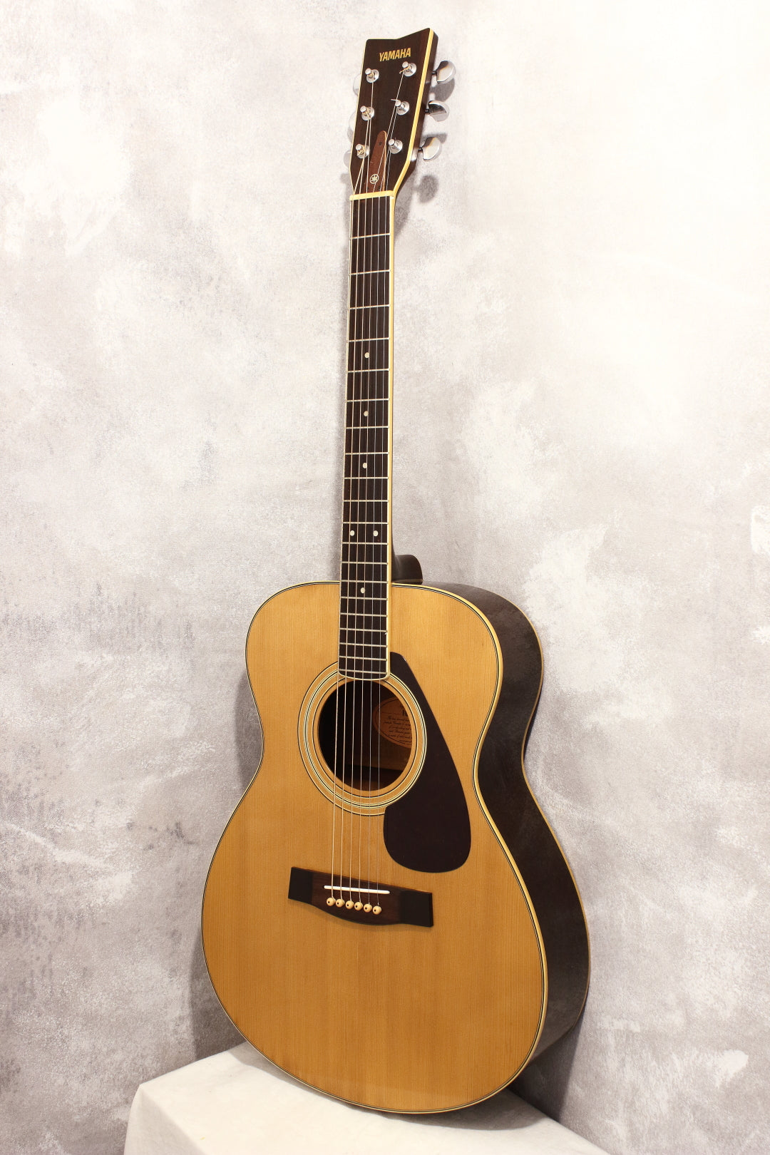 Yamaha FG-202 Folk Size Acoustic c1968 – Topshelf Instruments