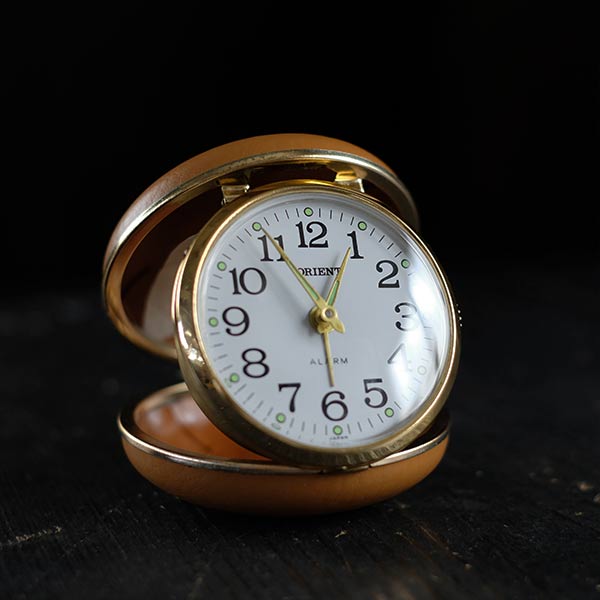 ORIENT 手巻き式トラベルクロック – zakka store towi