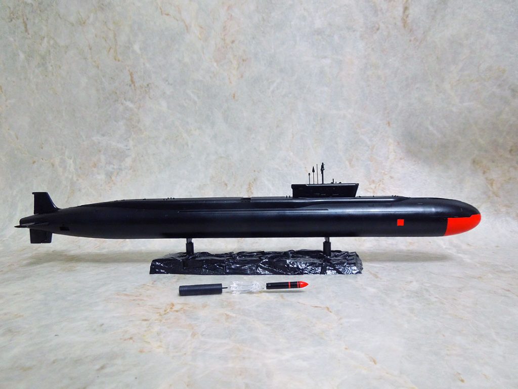 ZVEZDA 1/350ボレイ型原子力潜水艦ユーリイ・ドルゴールキイをつくる