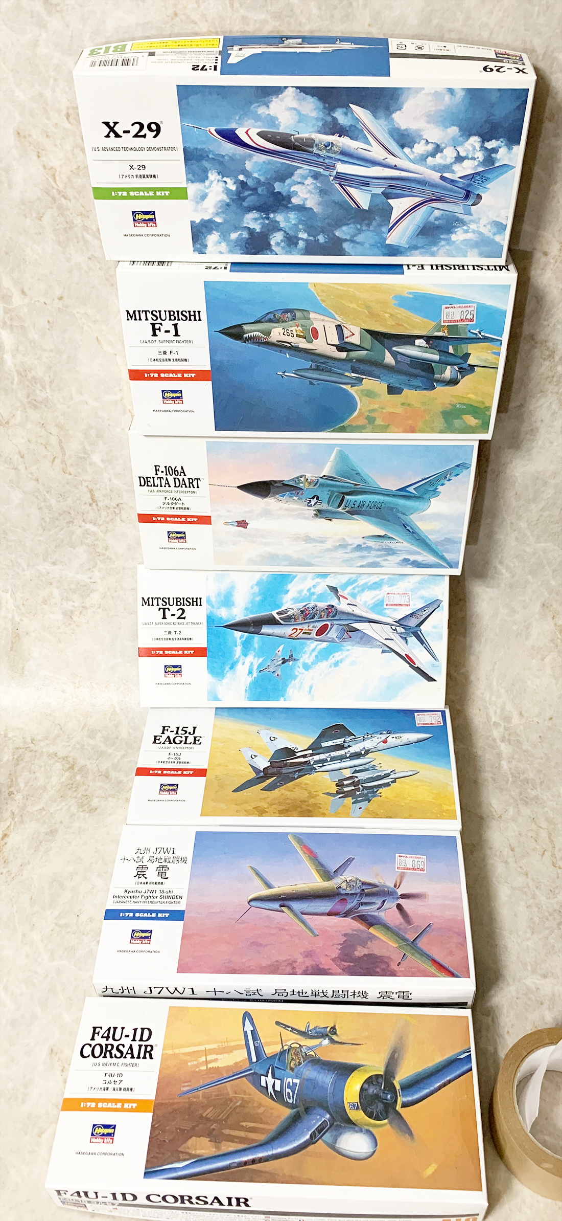 安くてデカくてパーツが少なく美しいハセガワ 1/72 飛行機プラモを物色