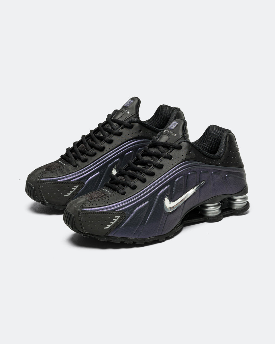 Nike - Shox R4 Jewel QS - Black/Anthracite-Metallic Silver | UP THERE