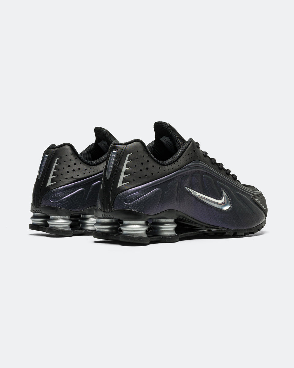 Nike - Shox R4 Jewel QS - Black/Anthracite-Metallic Silver | UP THERE