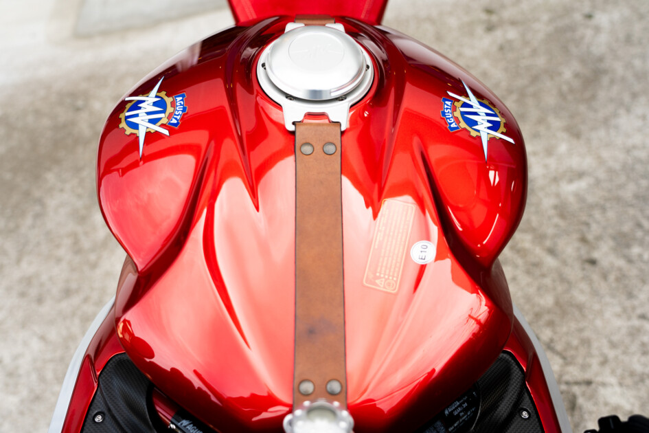 FOR SALE!!】MV AGUSTA スーパーベローチェ800SereOro volto中古車