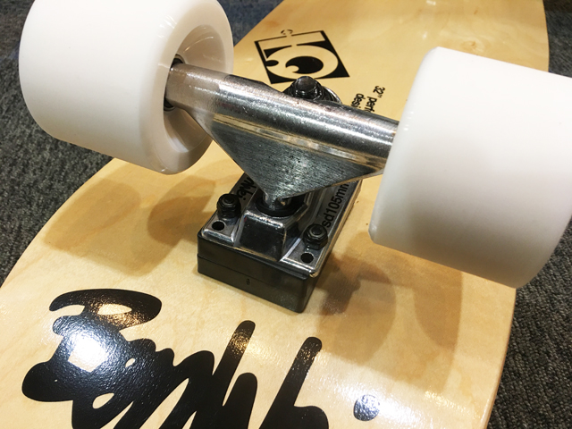 THESURF SURF SHOP 【商品詳細】 FIFTY FIFTY WAVE SKATES BEN WEI