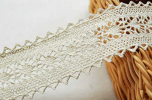 生成り麻トーションレースはぎれ 081123a