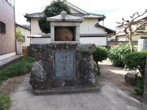 聖徳太子の投げ石 その1／兵庫県太子町