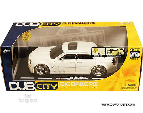 Jada Toys Dub City - Chrysler 300C Hard Top (1:18, White) 90333
